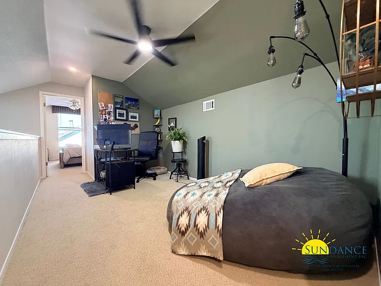 115 Long Pointe Dr — Photo 43