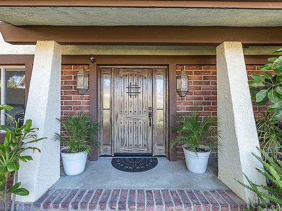 3rd image of 7401 Liz Ct