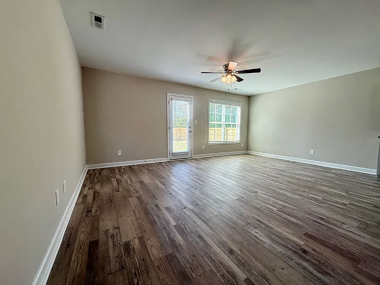 8103 King Rd — Photo 7