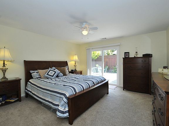 5th image of 143 Arroyo Grande Way