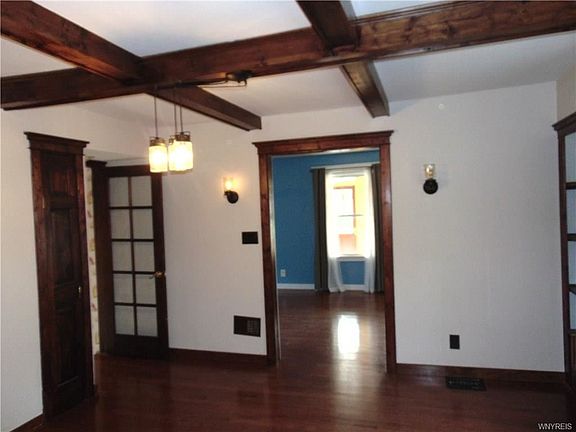 5th image of 192 King St