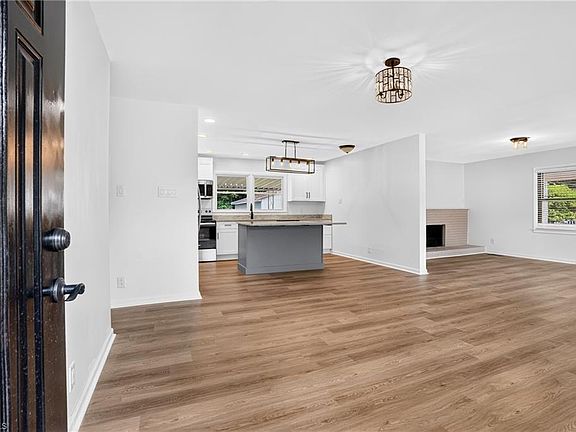 4th image of 5423 Keenan Dr