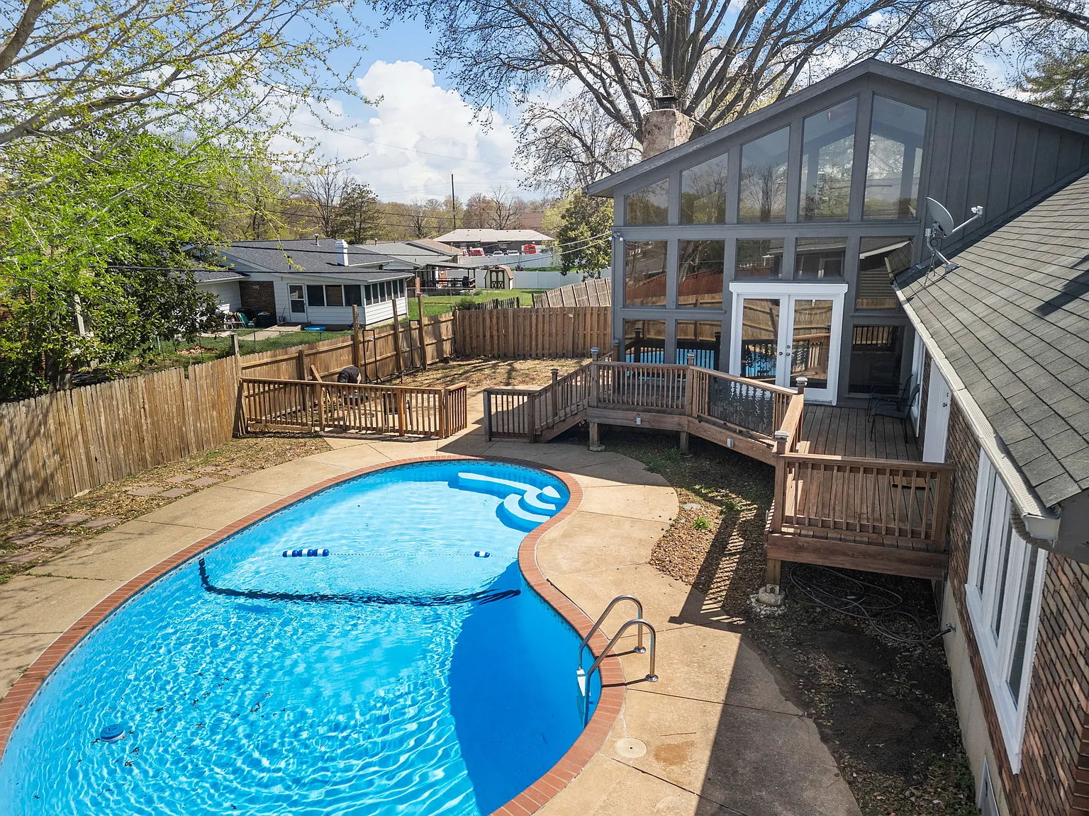 5 bed, 3206 sqft, $5,600 — Photo 4