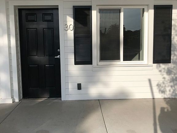 3rd image of 1117 E Gurley St #30