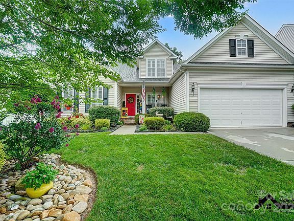 2nd image of 1080 Glen Laurel Dr