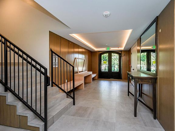 4th image of 1509 El Camino Real #304