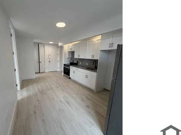 598 Saratoga Ave #2B, Brooklyn, NY 11212