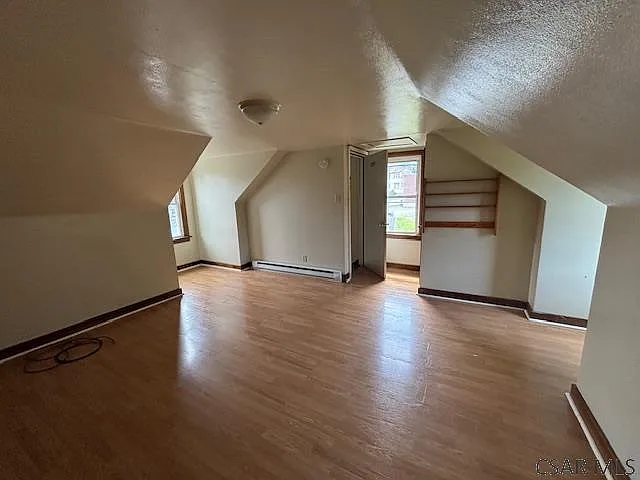 2 bed, 1.0 bath, $600 — Photo 2