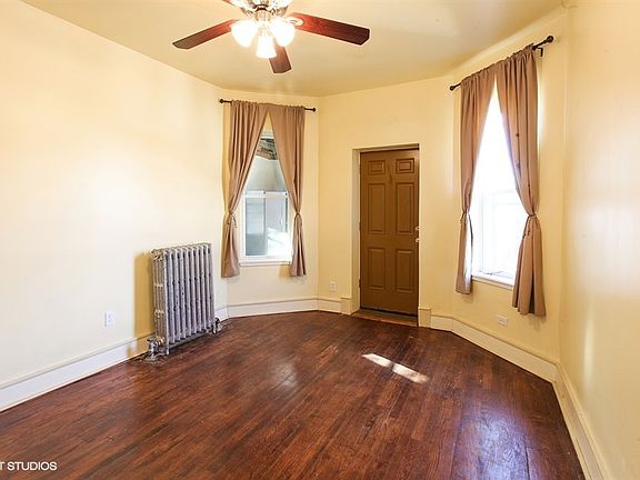5th image of 6630 S Woodlawn Ave #2