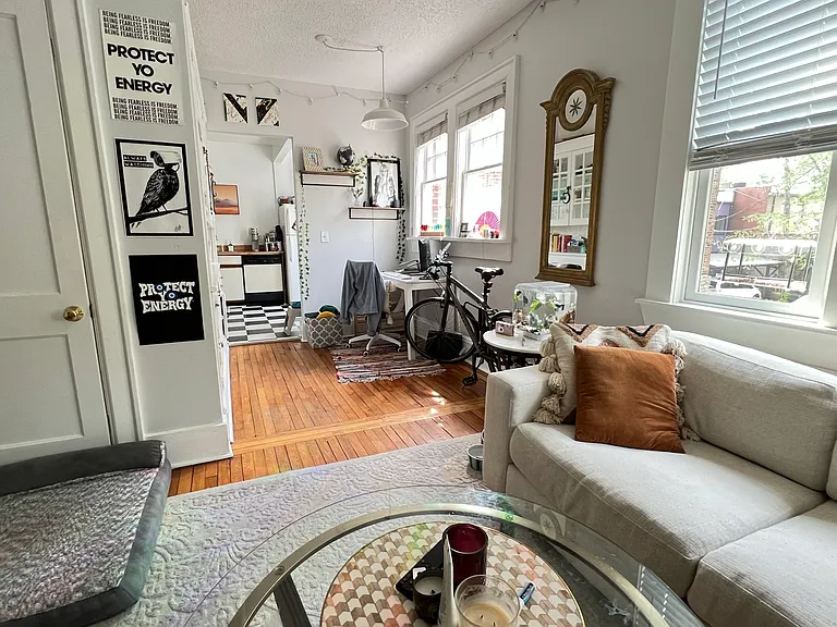 742 Monroe Dr NE #9 — Photo 3