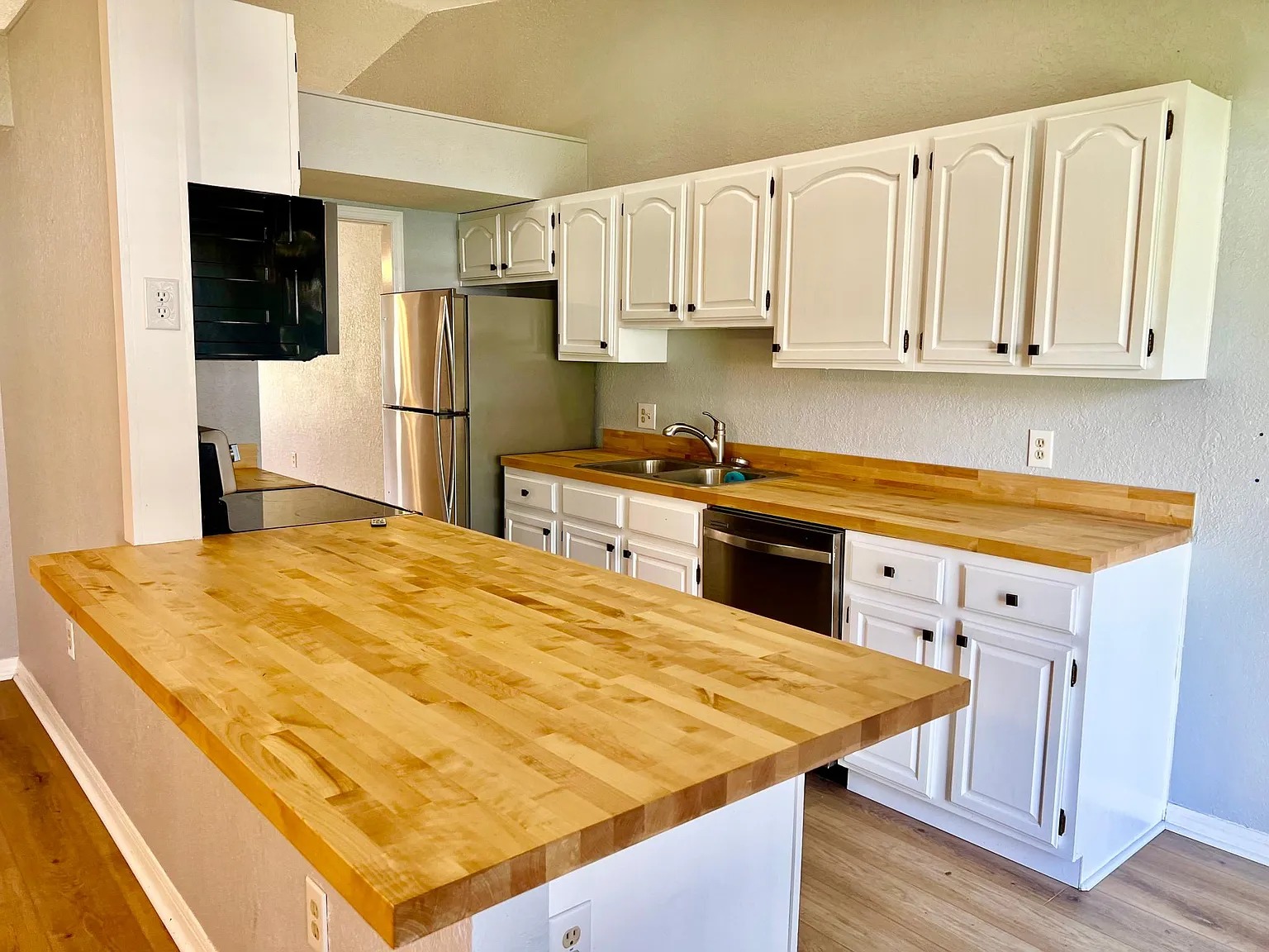 3 bed, 1550 sqft, $2,500 — Photo 3