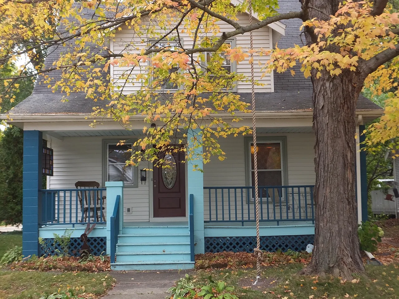 1017 Lawrence St photo 1