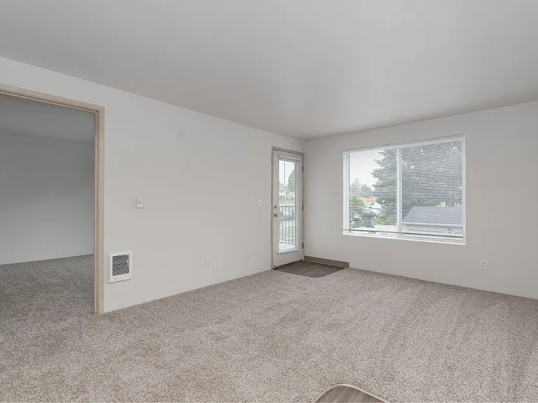 Bethany Meadows — Photo 16