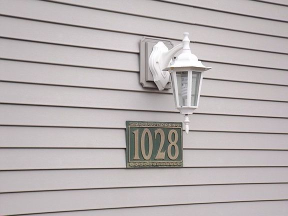 3rd image of 1010 Minns Dr