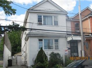 18235 89th Ave, Hollis, NY 11423