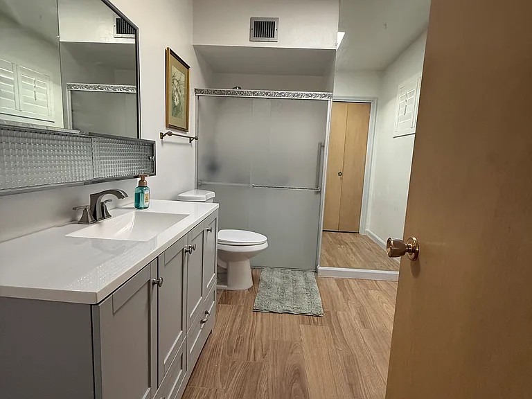 1832 S Tam O Shanter Ave — Photo 36