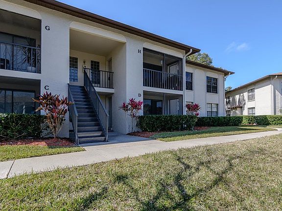Second Floor condo with Balcony