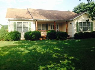 15944 N Legion Ln, BLUFORD, IL 62814