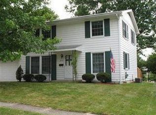 2212 Hoch Dr, Cuyahoga Falls, OH 44221