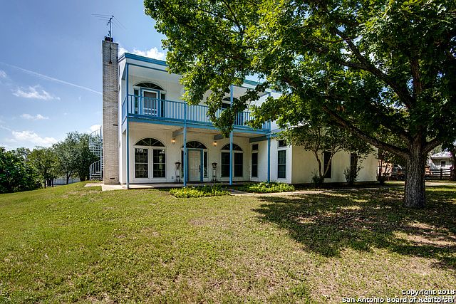1st image of 1110 Gentilz St