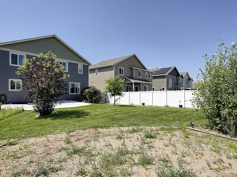1748 Ruddlesway Dr — Photo 33