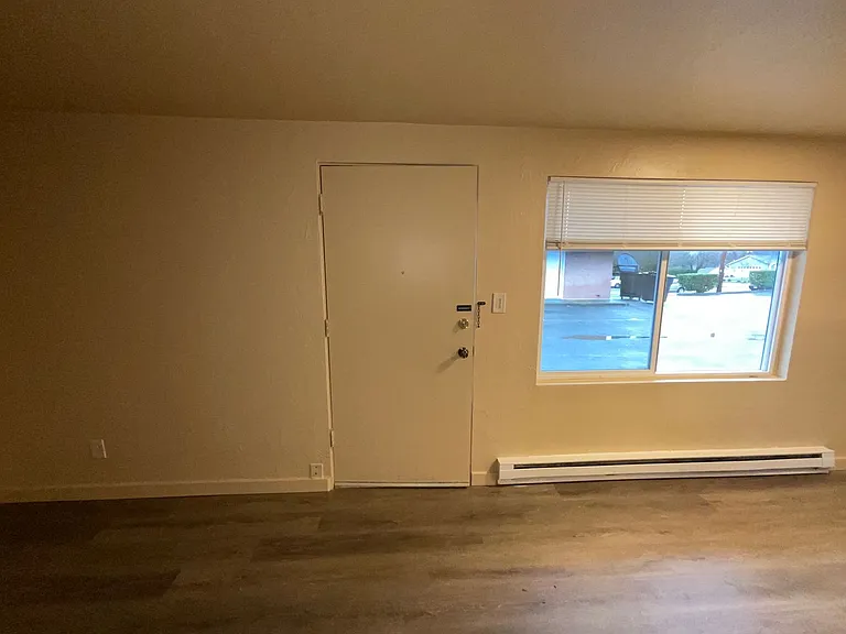 7603 Pacific Ave — Photo 3