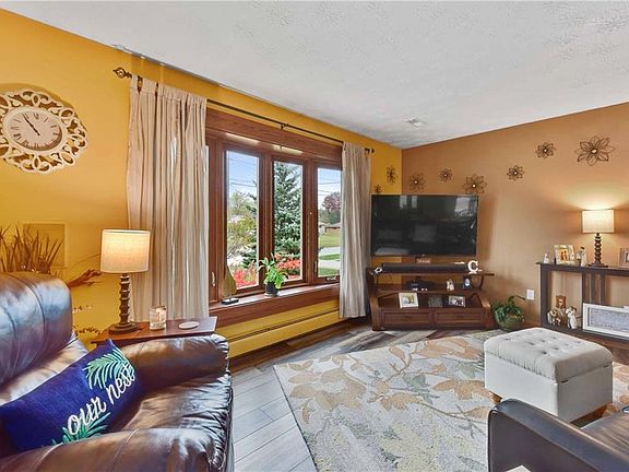 4th image of 3058 Junior Pkwy