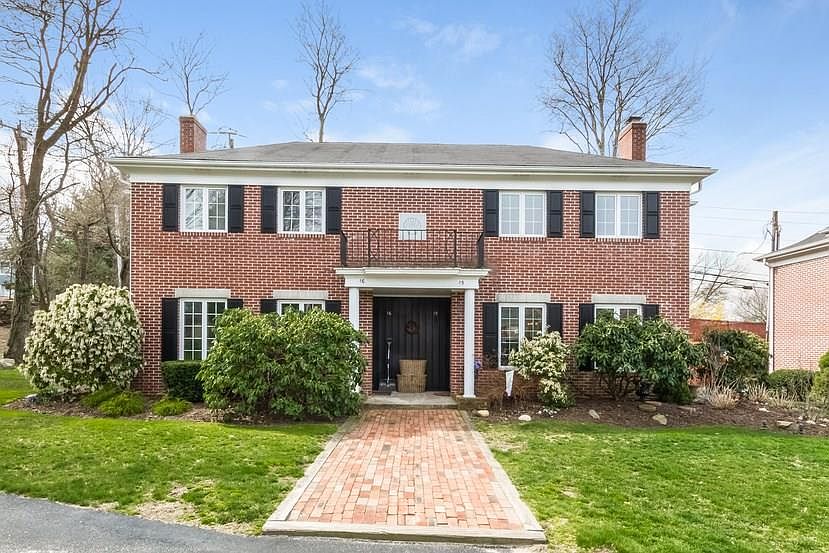 1st image of 66 Elm St APT 15