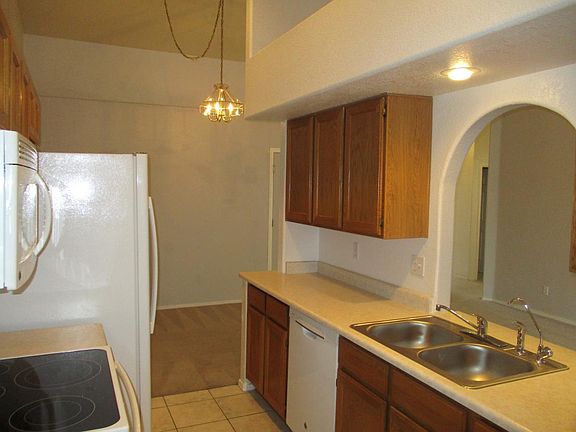 3rd image of 9139 N 68th Dr