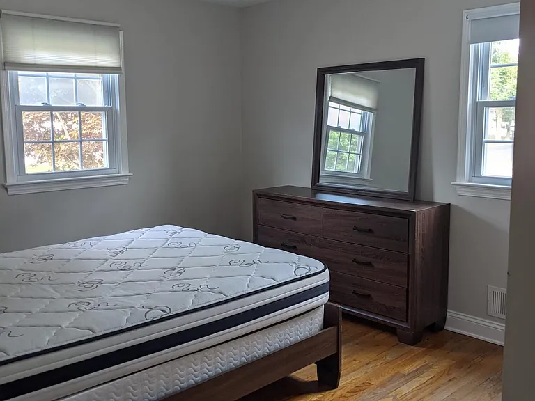 1304 Franklin Ave — Photo 21