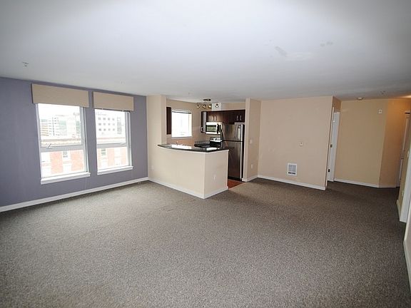 4th image of 108 5th Ave S Unit 706