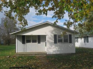 804 E Washington St, Parker City, IN 47368