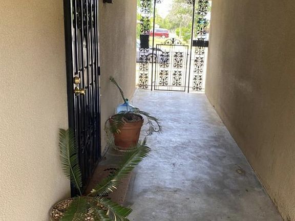 3rd image of 1940 N Laureen Ave #101