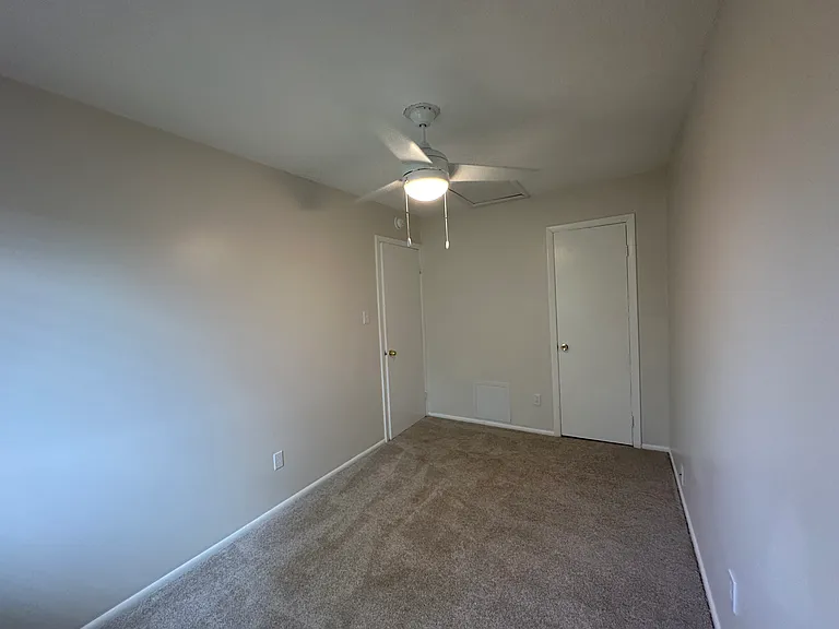 3590 Windmill Dr — Photo 19