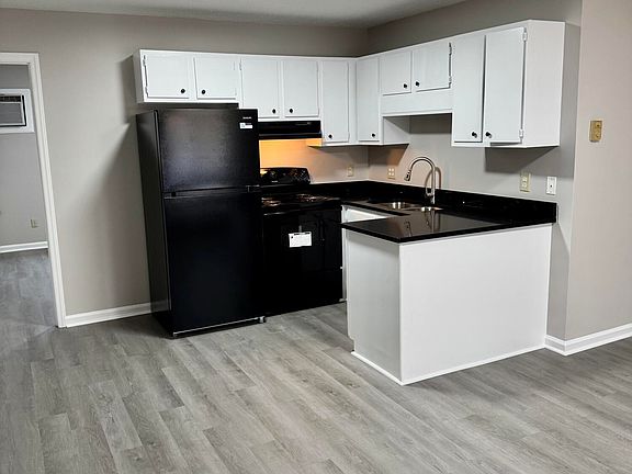 5th image of 3211 Summer Pl #14