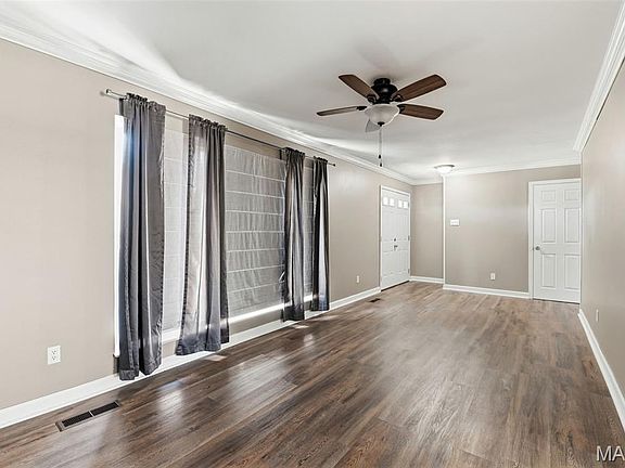 4th image of 3771 Baville Ct