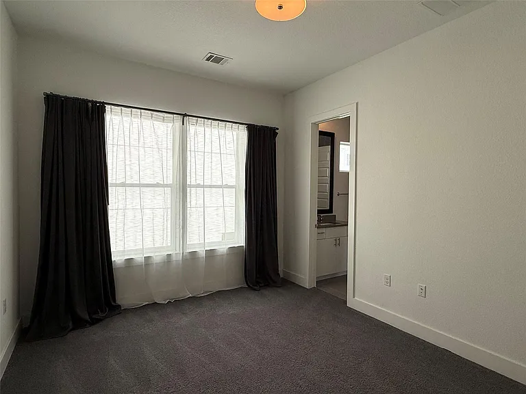6117 Seville Dr — Photo 15
