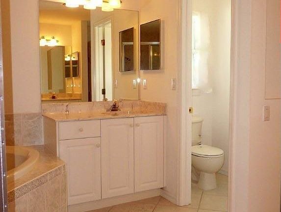 4th image of 2826 SW 35th Ln