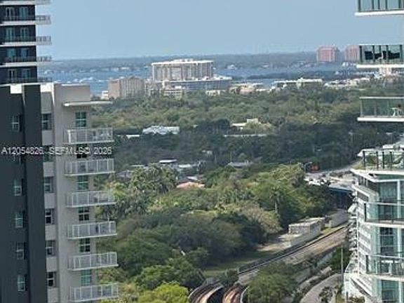 3rd image of 1010 Brickell Ave #Cu-2707