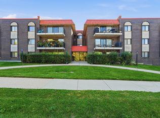 1255 W Prospect Ave APT 101, Mount Prospect, IL 60056