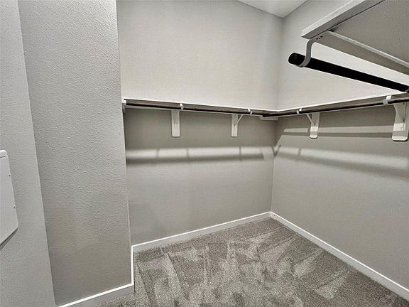 4th image of 6712 Parker Oaks Ln