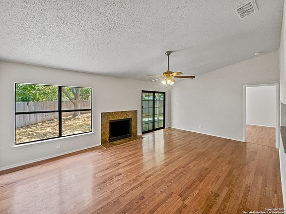 2nd image of 6902 SUNSET VILLAGE DR