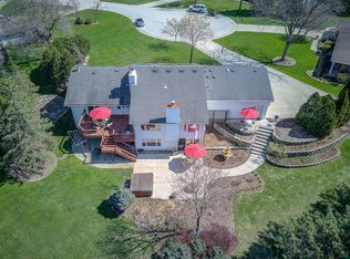 2335 Mary Beth Ct, Brookfield, WI 53005