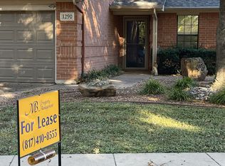 129 Wildwood Ct APT D, Grapevine, TX 76051