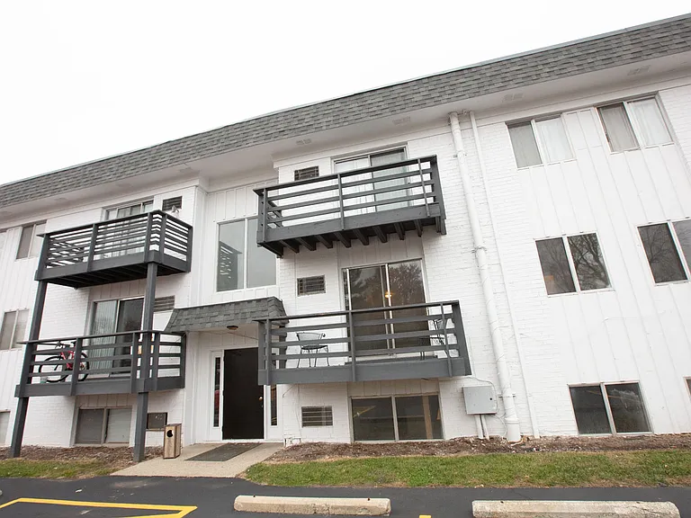 Treciti Village Apartments — Photo 12
