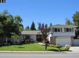 230 Mountaire Cir, Clayton, CA 94517
