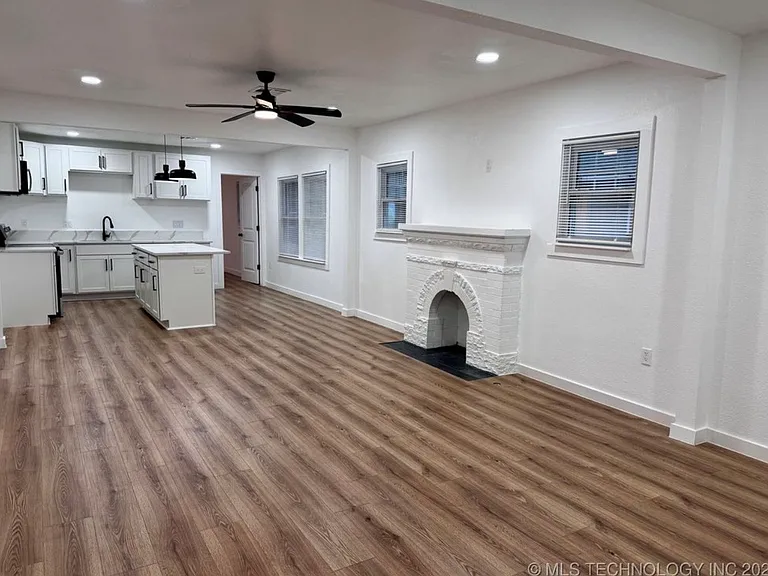 730 N Delaware Pl — Photo 6