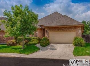 15 Ashford Gln, Hollywood Park, TX 78232