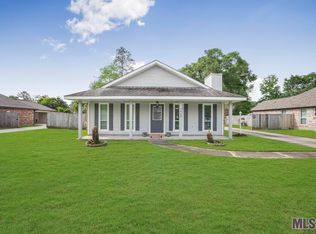 7540 Hickory Ridge Dr, Denham Springs, LA 70706