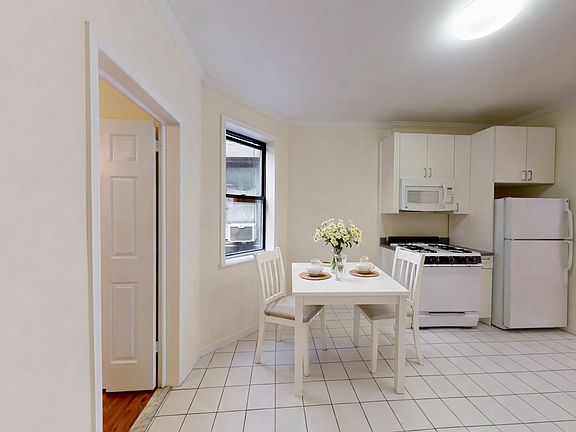 4th image of 243 E 38th St APT 5a